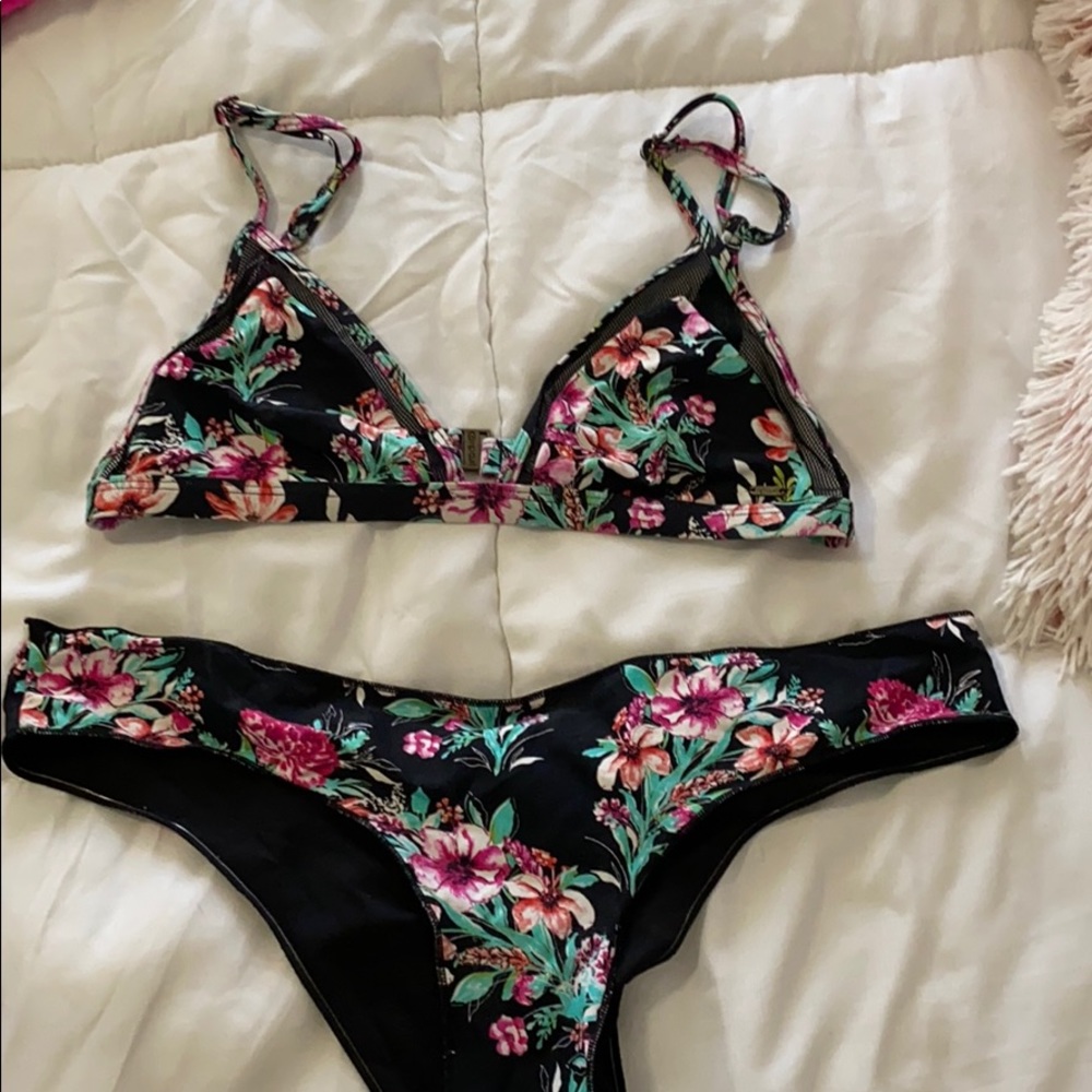 Rip curl floral bikini